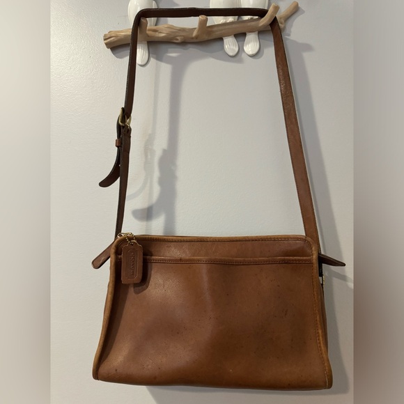 Vintage COACH NYC New York Legacy British Tan Leather Shoulder Bag Purse‎ USA - Picture 1 of 10